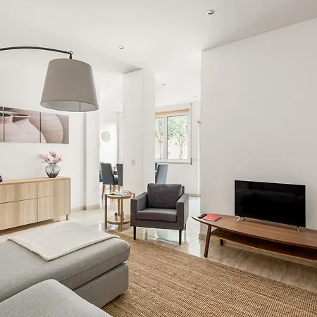 Apartment Joivy & Spacious In Porto