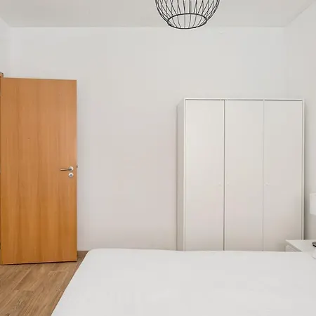Apartment Joivy & Spacious In *