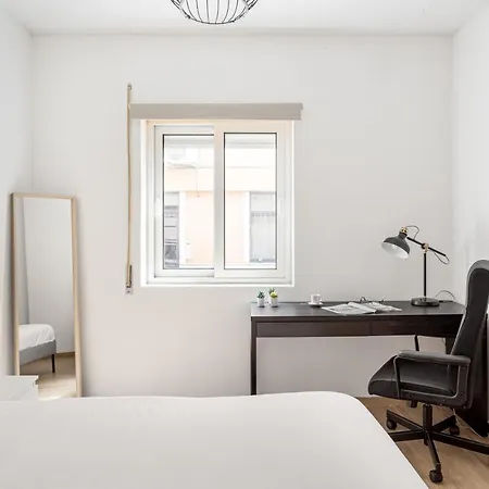 Apartment Joivy & Spacious In *